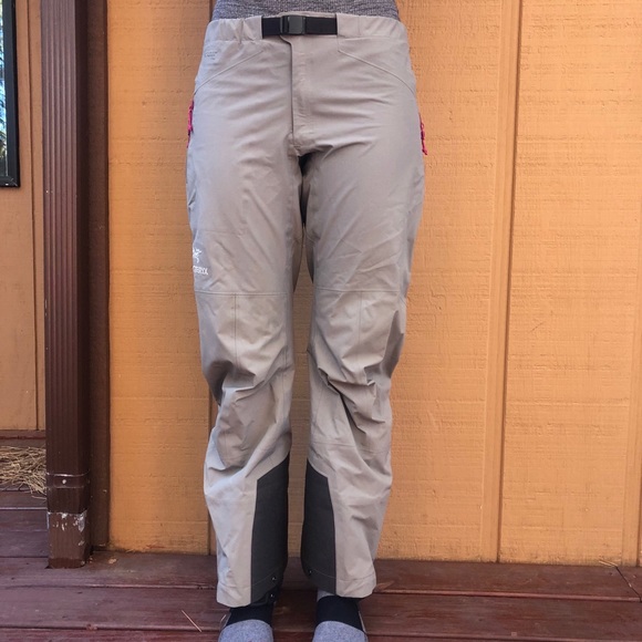 Out of Stock Arc'teryx Alpha AR Pant Womens Medium - Picture 8 of 13
